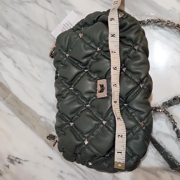 JustFab quilted crossbody bag - Picture 4 of 6